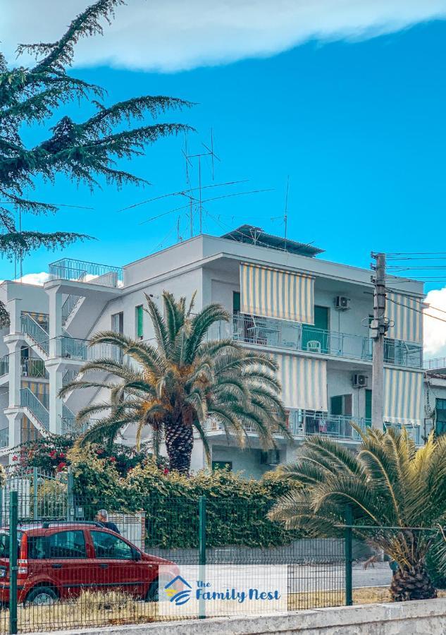 Ferienwohnung The Family Nest - Casa Eva Manfredonia Exterior foto